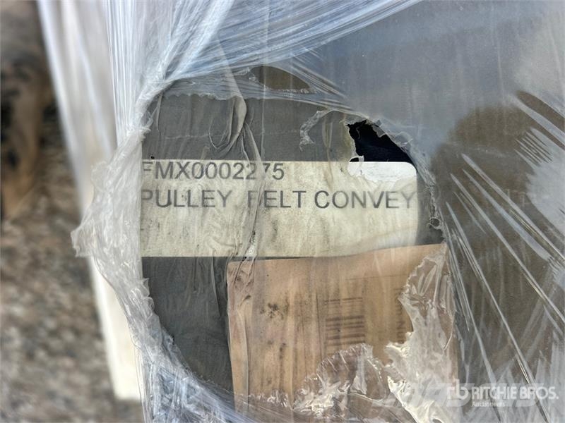 Quantity of (2) 38 in Pulley Conveyor Belt (Unused Outros componentes