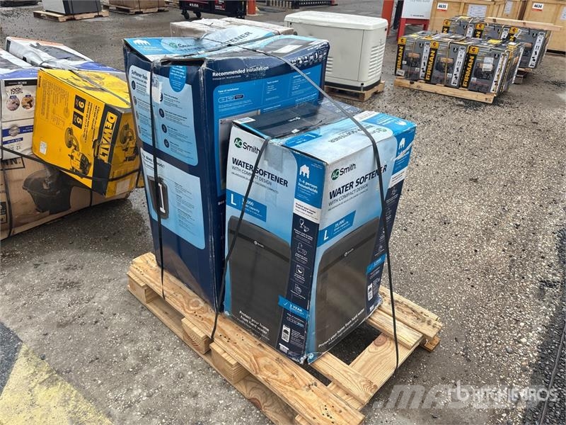  Quantity of (2) A.O. Smith Water Softeners (Unused Sonstige Landmaschinen