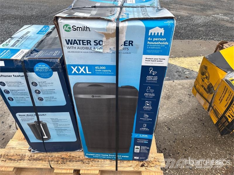  Quantity of (2) A.O. Smith Water Softeners (Unused Sonstige Landmaschinen