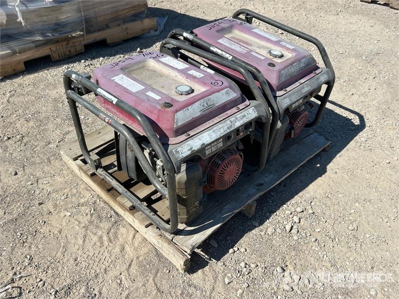 Quantity of (2) Blackmax Portable Generator Set Andere Generatoren