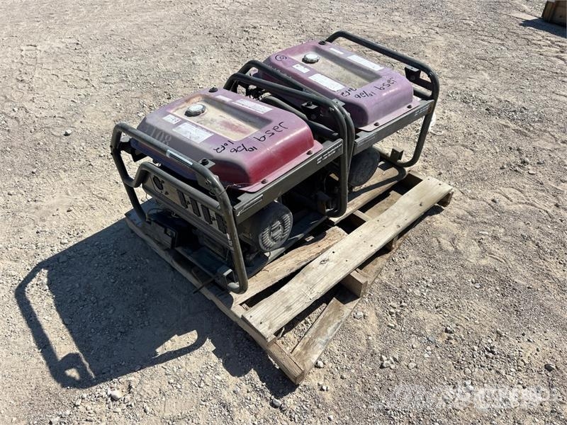 Quantity of (2) Blackmax Portable Generator Set Andere Generatoren