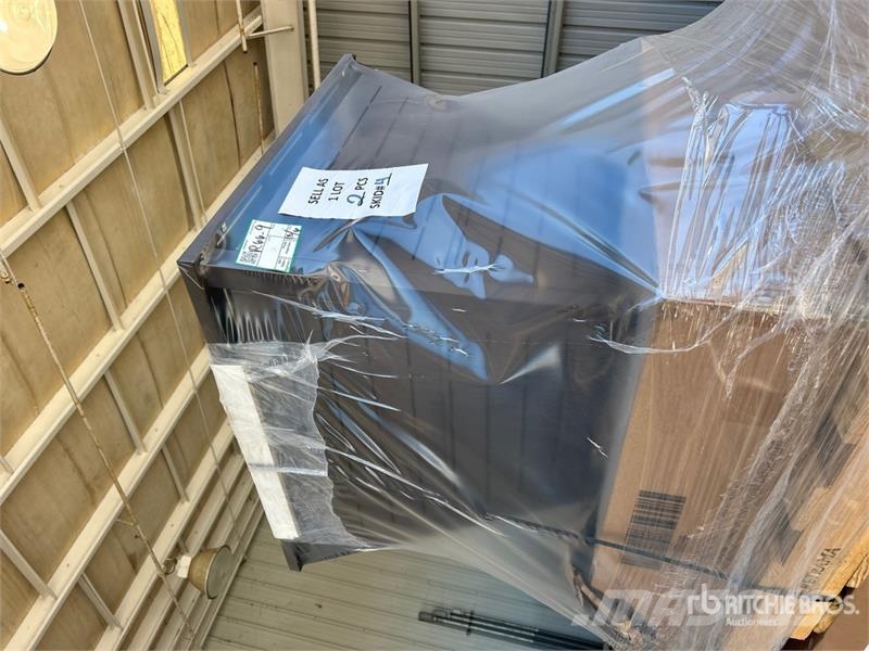 Quantity of (2) Fire Pit - 32" SQUARE Propane Fire Outros componentes