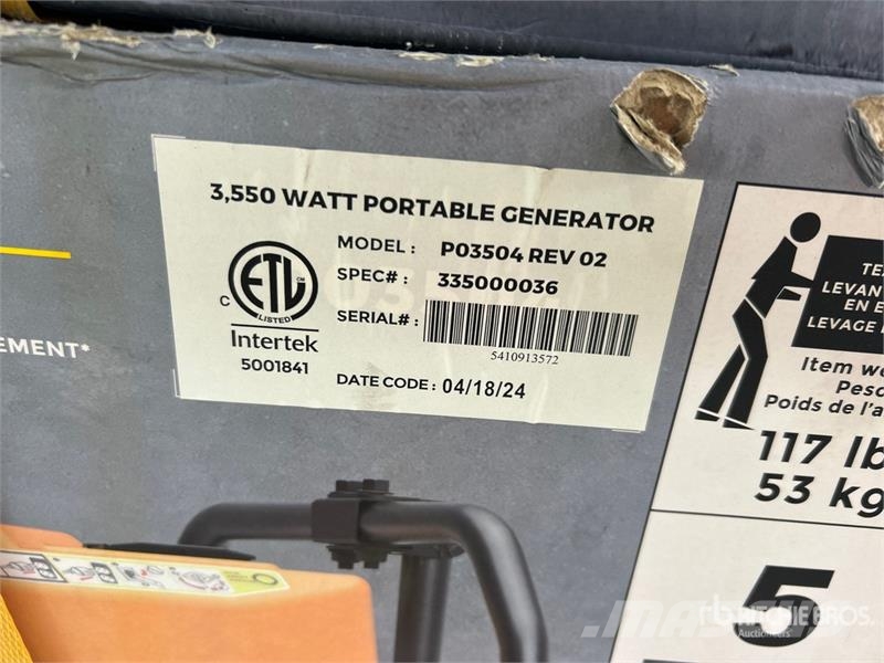  Quantity of (2) Firman P03501 Portable Generator S Andre generatorer