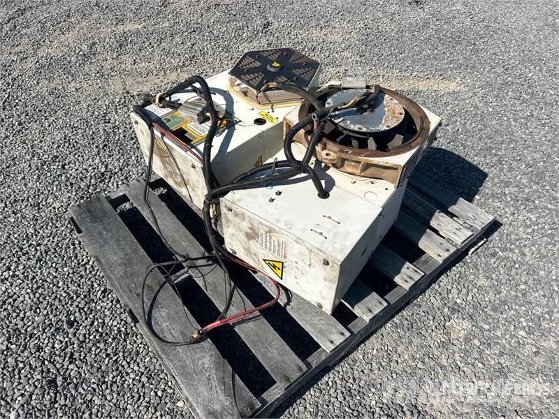 Quantity of (2) Generator Power Heads Outros componentes