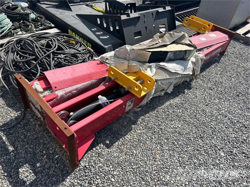  Quantity of (2)  HUNTER PRO HP-CLTB10000 2 Post 10 其他