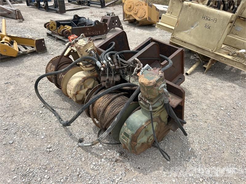Quantity of (2) Hydraulic Braden Truck Winch's Muud osad