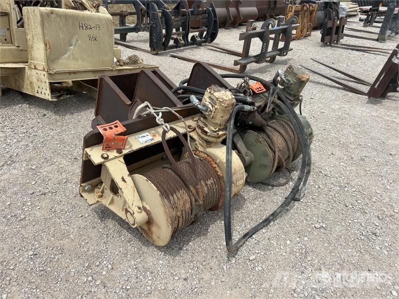 Quantity of (2) Hydraulic Braden Truck Winch's Muud osad