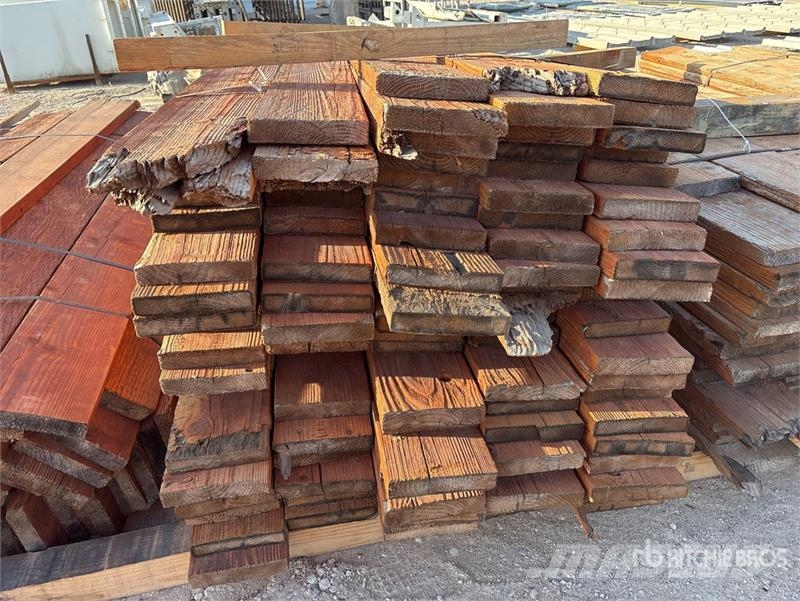Quantity of 2 in x 7 in Lumber Egyéb alkatrészek