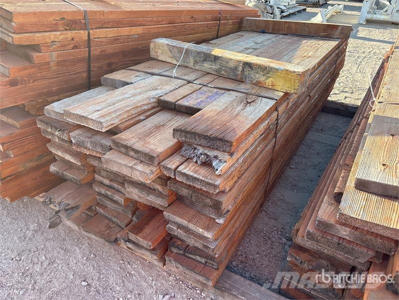 Quantity of 2 in x 7 in Lumber Egyéb alkatrészek