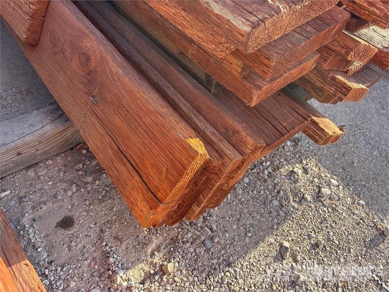 Quantity of 2 in x 7 in Lumber Egyéb alkatrészek