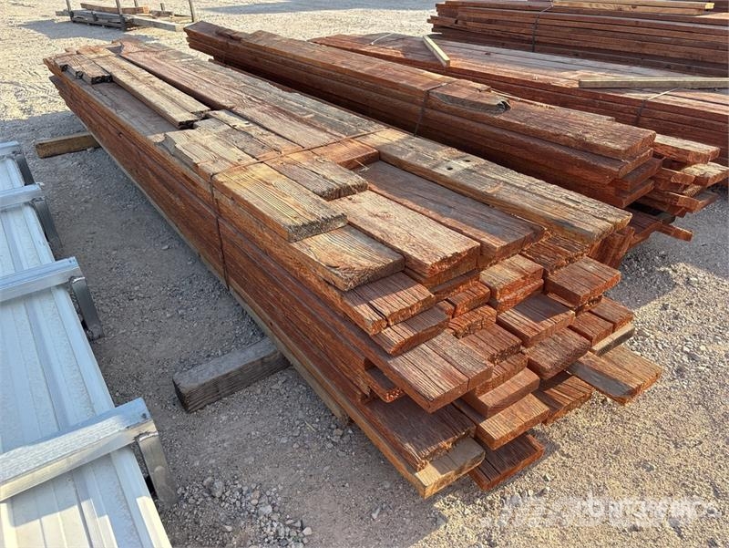 Quantity of 2 in x 7 in Lumber Egyéb alkatrészek