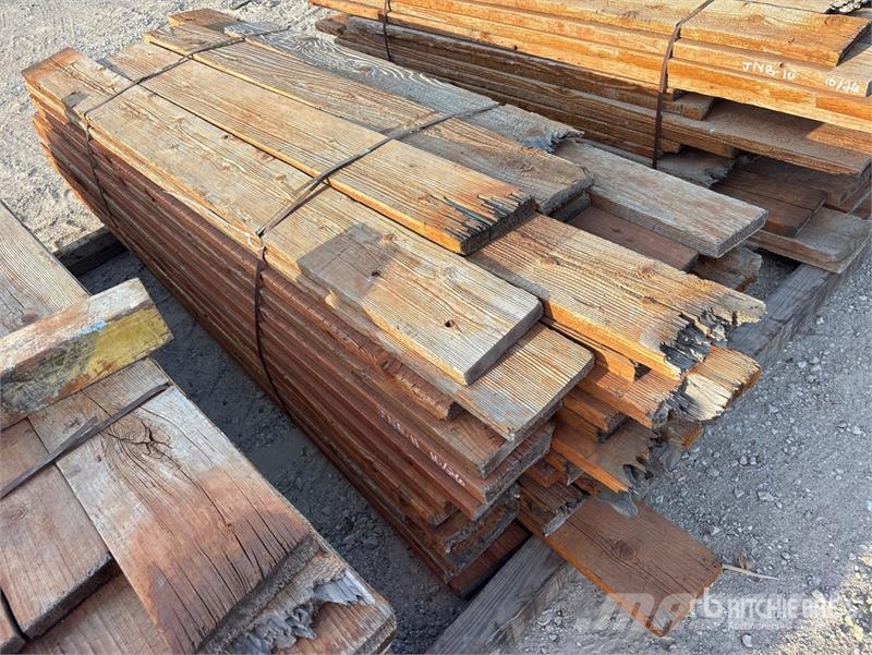 Quantity of 2 in x 7 in Lumber Egyéb alkatrészek