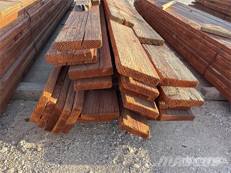 Quantity of 2 in x 7 in Lumber Egyéb alkatrészek