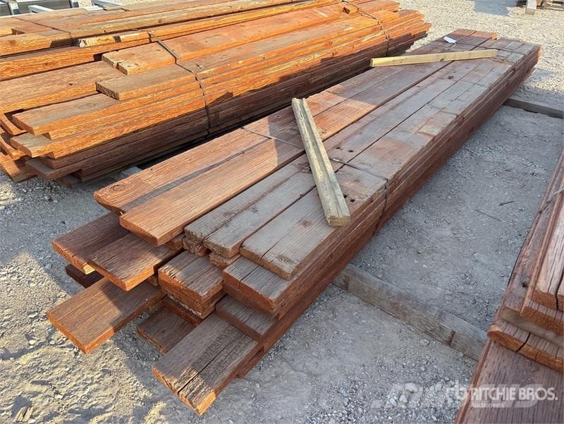  Quantity of 2 in x 7 in Lumber مكونات أخرى