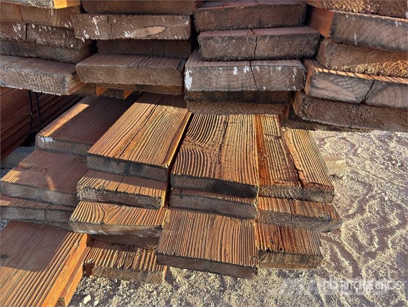  Quantity of 2 in x 7 in Lumber Drugi deli