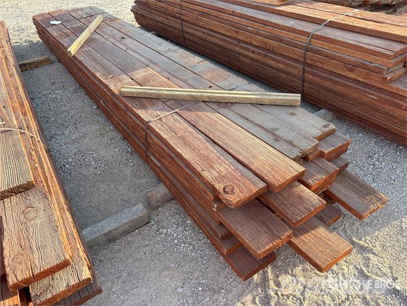  Quantity of 2 in x 7 in Lumber مكونات أخرى