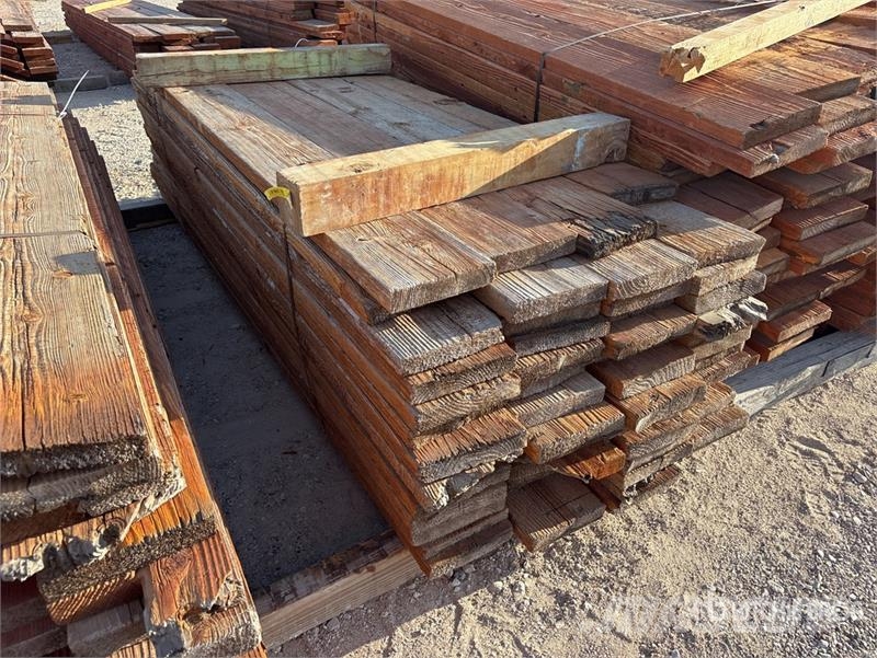 Quantity of 2 in x 7 in Lumber Egyéb alkatrészek