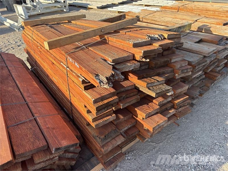 Quantity of 2 in x 7 in Lumber Egyéb alkatrészek