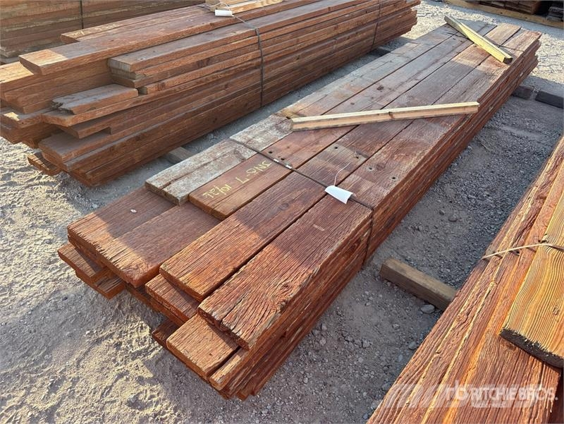  Quantity of 2 in x 7 in Lumber مكونات أخرى