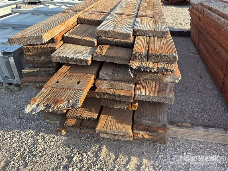 Quantity of 2 in x 7 in Lumber Egyéb alkatrészek