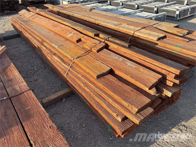 Quantity of 2 in x 7 in Lumber Egyéb alkatrészek
