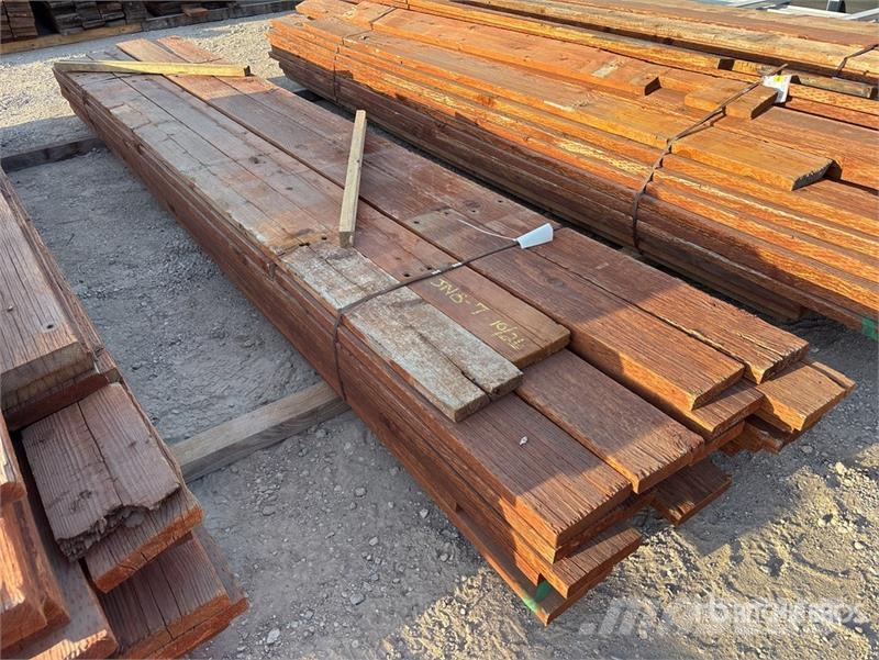  Quantity of 2 in x 7 in Lumber مكونات أخرى