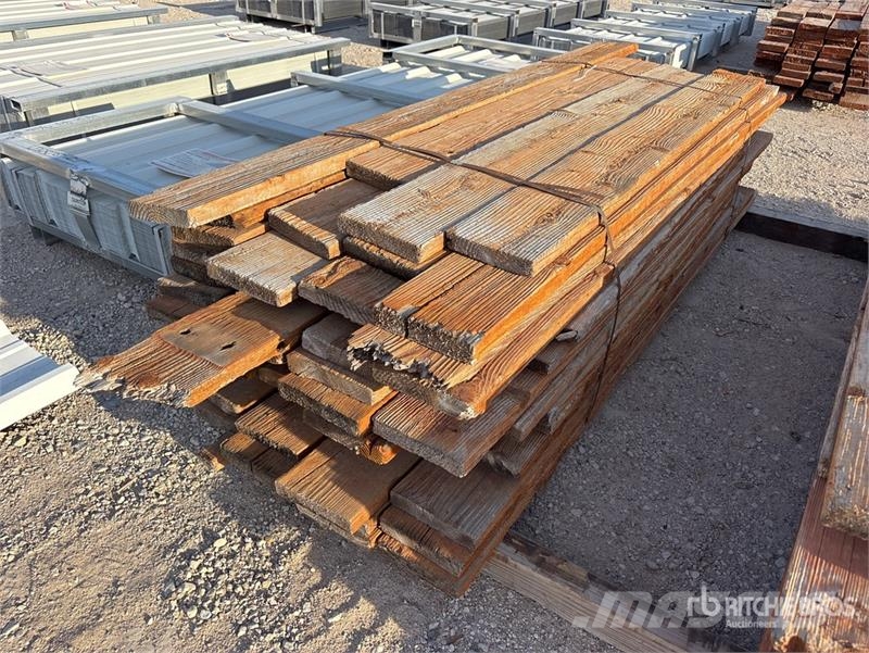Quantity of 2 in x 7 in Lumber Egyéb alkatrészek