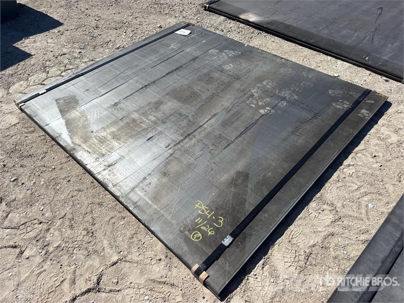 Quantity of (2) Kit Containers 6 ft x 7 ft (.75 in Outros componentes