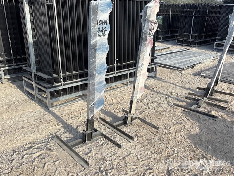Quantity of (2) Kit Containers DT14 Targets (Unus Other components