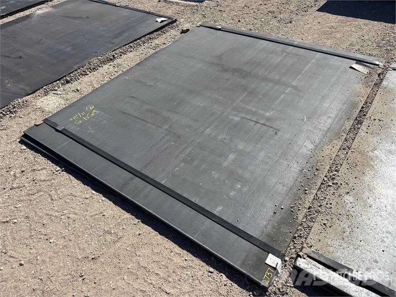 Quantity of (2) Kit Containers 6 ft x 7 ft 3 in (. Outros componentes
