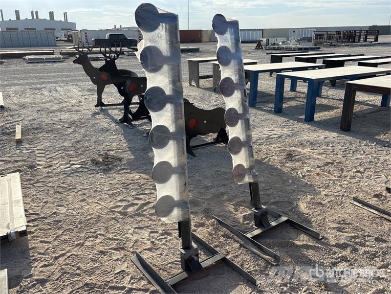 Quantity of (2) Kit Containers DT14 Targets (Unus Other components