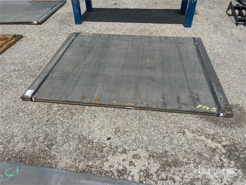 Quantity of (2) Kit Containers 6 ft x 9 ft Steel Andre komponenter
