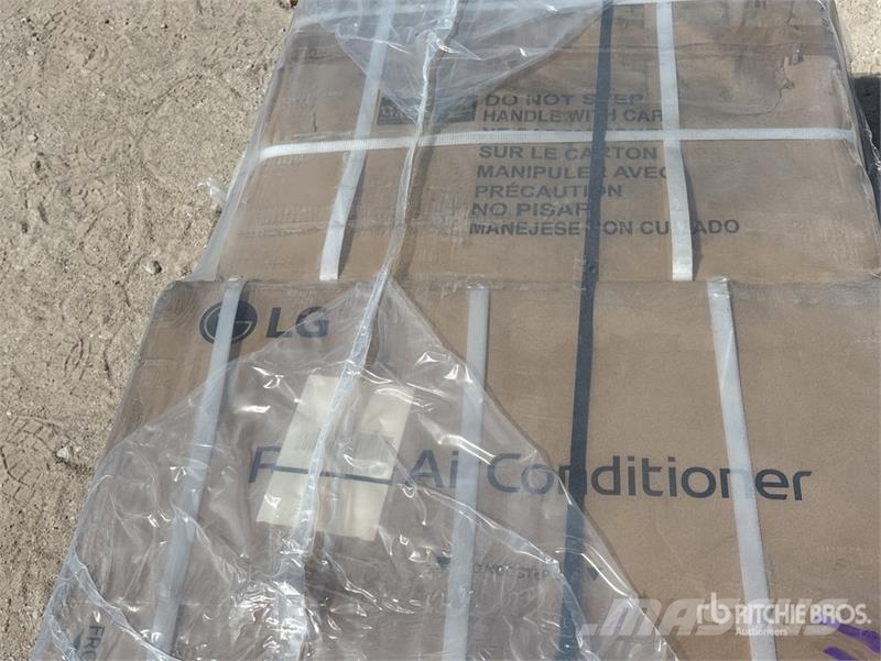  Quantity of (2) LG 18,000 BTU Air Conditioner Kühl- und Heizsysteme