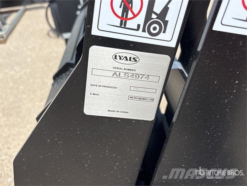  Quantity of (2)  LYALS ALSF48 48 in Skid Steer For Vilice