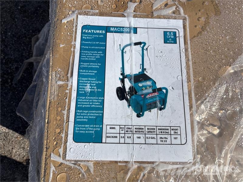  Quantity of (2) MAC5200 40 cfm Mobile 5.2 gal 3 HP Kompressoren