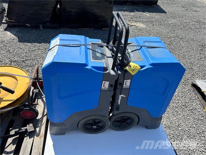 Quantity of (2) Mounto Dehumidifier Outros componentes