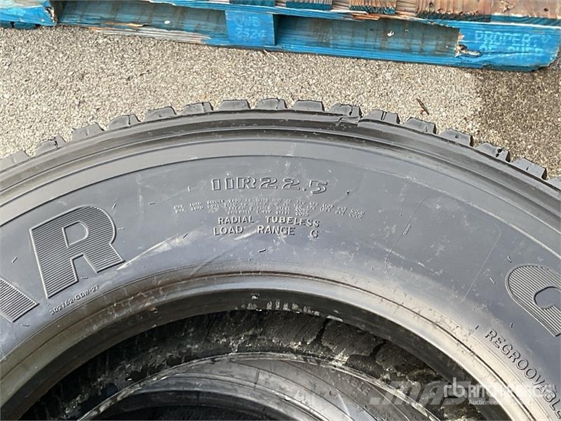 Quantity of (2) New Recapped 11R22.5 Tires Transport - Övriga