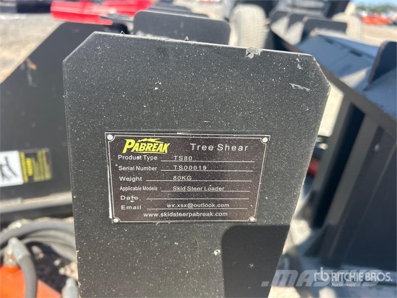 Quantity of (2) PABREAK TS80 Skid Steer Post Pull Drugi deli