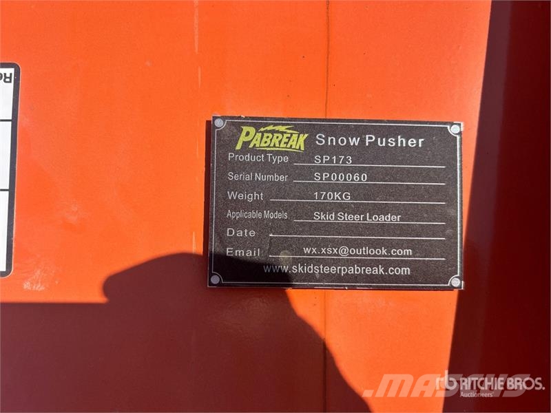  Quantity of (2)  PABREAK SP173 80 in Skid Steer Sn 제설 블레이드 및 제설기