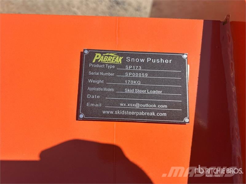  Quantity of (2)  PABREAK SP173 80 in Skid Steer Sn 제설 블레이드 및 제설기