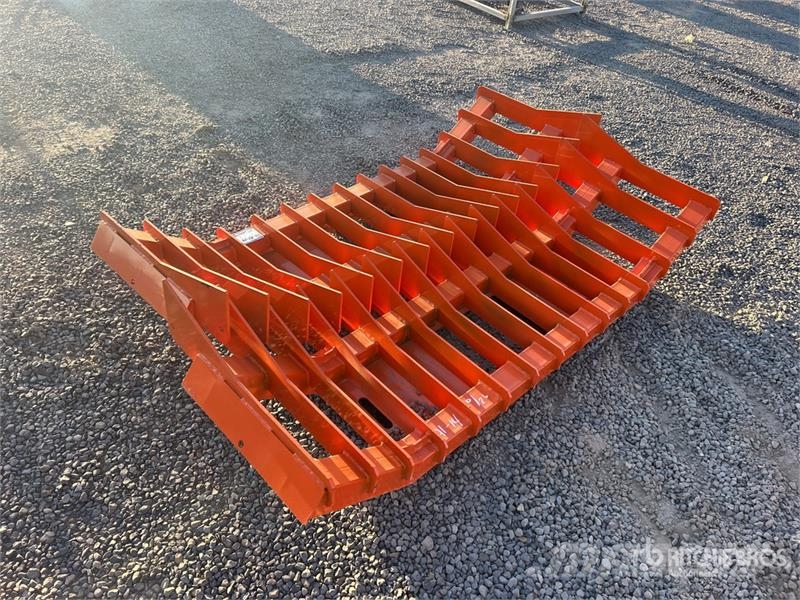 Quantity of (2) PABREAK RT140 70 in Skid Steer Ro Rendkészítő