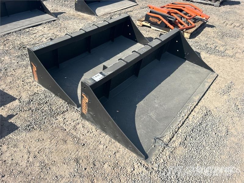 Quantity of (2) PABREAK GB160 72 in Skid Steer Bu Žlice