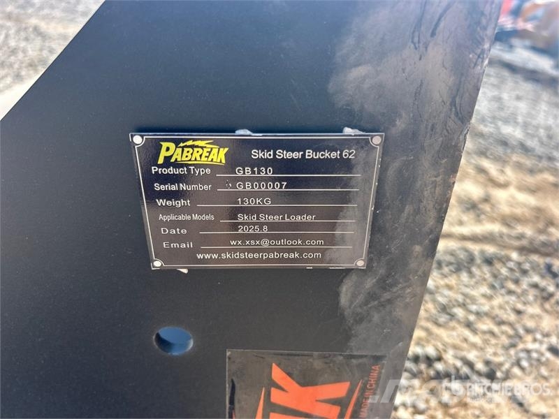 Quantity of (2) PABREAK GB130 64 in Skid Steer Bu Žlice