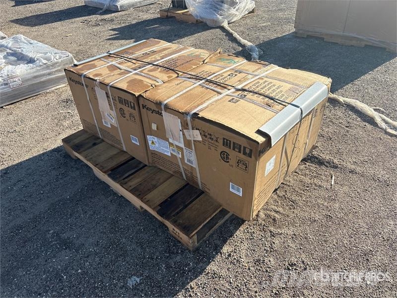 Quantity of (2) Pallets of Keystone 10,000 BTU Air Fűtő és Hűtő felszerelések