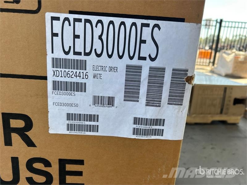 Quantity of (2) Pallets of Frigidaire Commercial C Andre komponenter