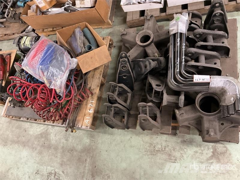 Quantity of (2) Pallets of Misc. Parts Drugi deli