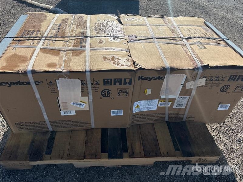 Quantity of (2) Pallets of Keystone 10,000 BTU Air Fűtő és Hűtő felszerelések