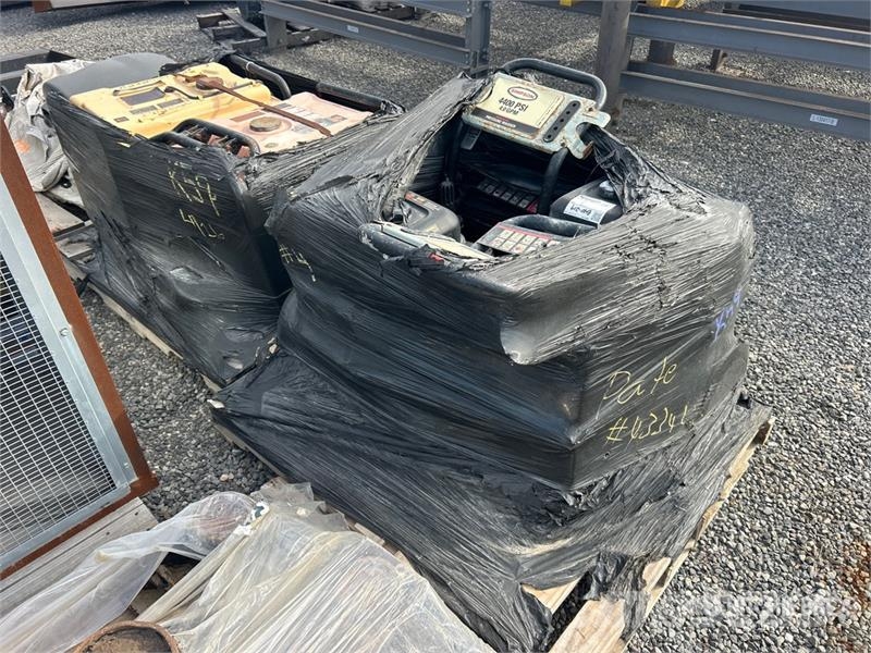 Quantity of (2) Pallets of Contractor Supplies (In 其他
