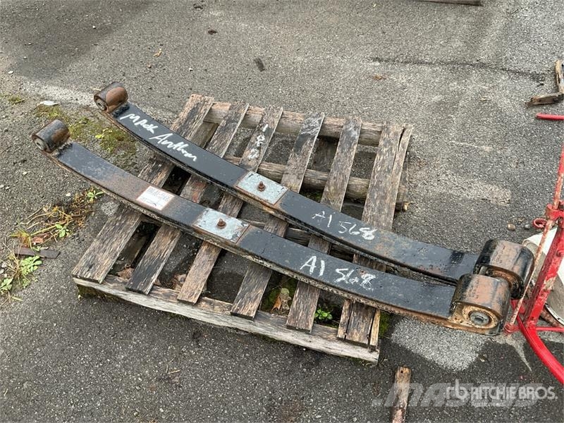 Quantity of (2) Pallets of Mack Anthem Front Sprin Ostale kargo komponente