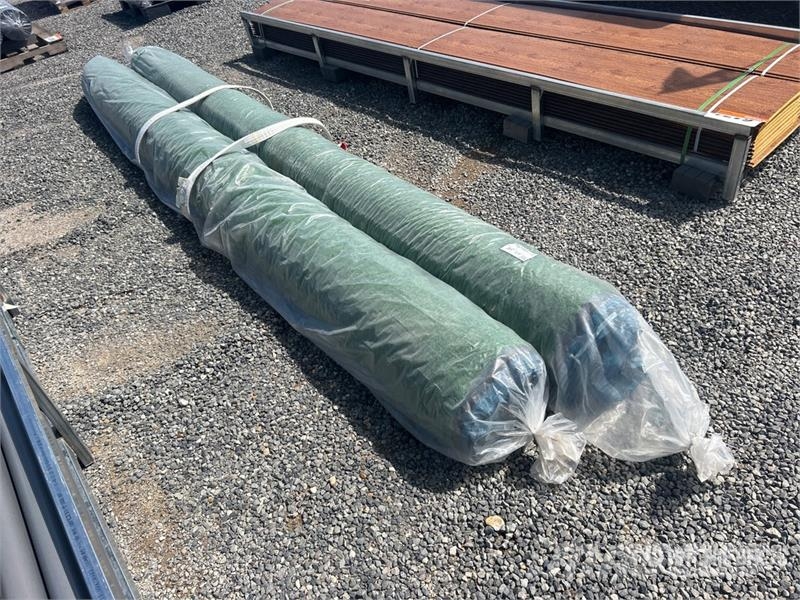 Quantity of (2) Rolls of 3.2 ft x 49.2 ft Artifici Pacēlāji, vinčas un materiālu lifti